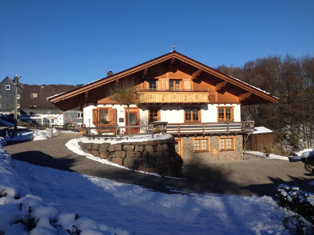 Haus Alpenrose Zum Vic Apartment Wermelskirchen Luaran gambar