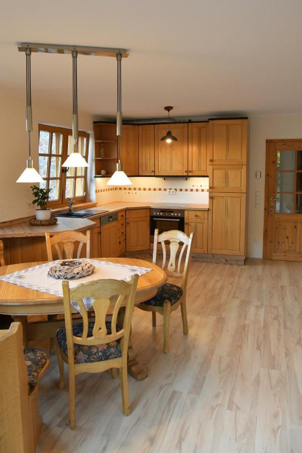 Haus Alpenrose Zum Vic Apartment Wermelskirchen Luaran gambar