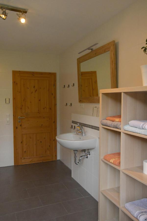 Haus Alpenrose Zum Vic Apartment Wermelskirchen Luaran gambar
